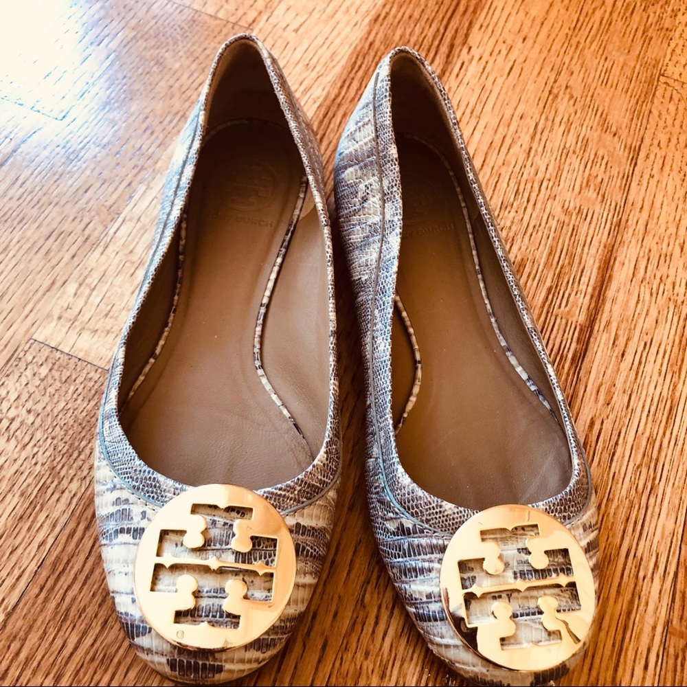 🛍SOLD🛍 TORY BURCH SNAKE SKIN REVA FLATS - Picture 3 of 5